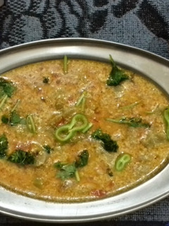 વઘારેલો રોટલો(vgharelo rotlo recipe in Gujarati) રેસીપી મુખ્ય ફોટો