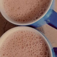 A picture of Hot chocolate with cadbury drinking chocolate 🍫.