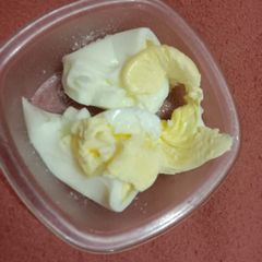 A picture of Boiled egg.