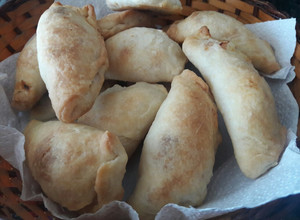 Una foto de Empanadas de Jamón y Choclo
