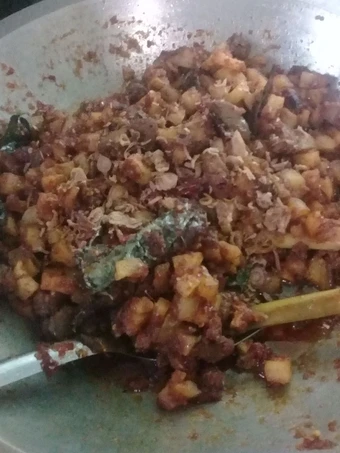 Langkah Gampang Membikin Resep Sambel Goreng Kentang dan Ati ayam tanpa Santan yang Enak Banget Anti Ribet, Sempurna