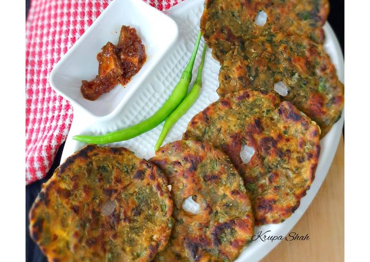 Steps to Prepare Perfect Spinach thalipeeth