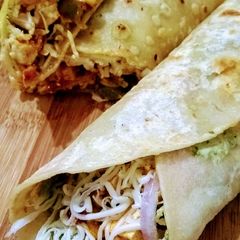 A picture of Corn panner roll.