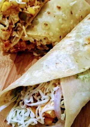 A picture of Corn panner roll.