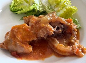 Foto principal de Manos de cerdo en salsa