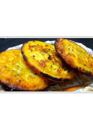 A picture of Sooji bun rava dosa.