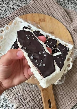 Una foto de Barras de yogurt natural y coco🗣