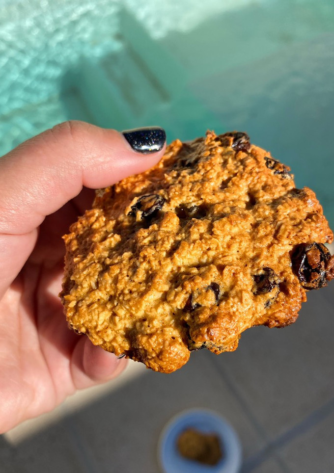 Una foto de Galletitas de avena, almendras, nueces y pasas de uva