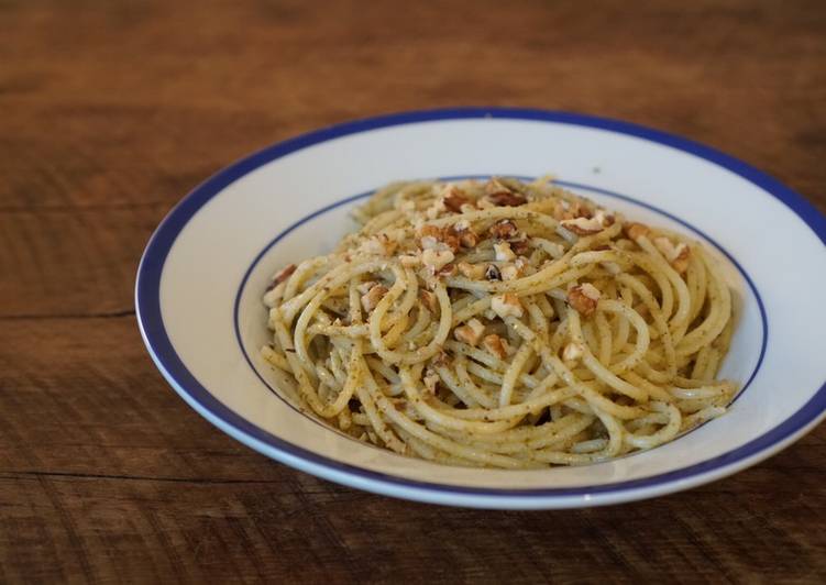Steps to Prepare Perfect Pasta with pesto con basilico genovese,