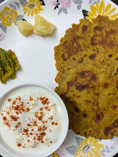 બાજરી ના ઢેબરા (બાજરી Dhebra Recipe In Gujarati) રેસીપી મુખ્ય ફોટો