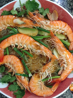 รูปของ กุ้งอบวุ้นเส้นในกระทะ