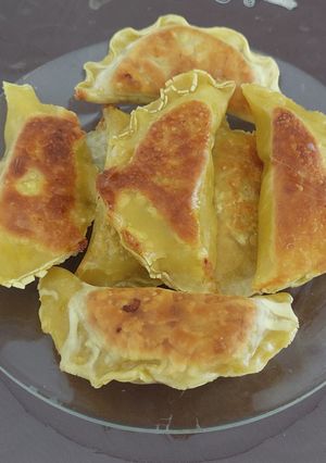 عکسی از دستور پیراشکی سیب زمینی