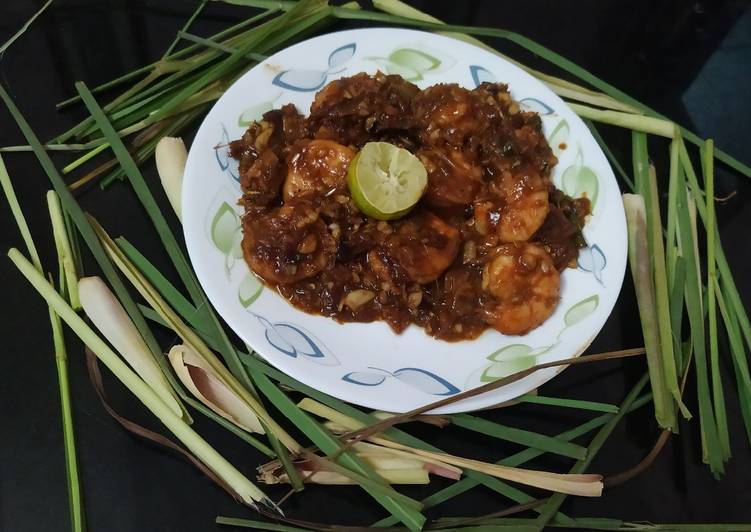 Recipe of Ultimate Perfect Lemongrass shrimps prawns.