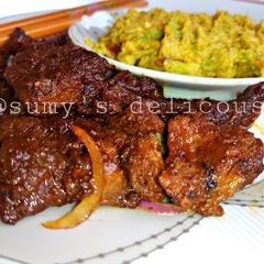 A picture of Naman bukiti and Avocado sauce.