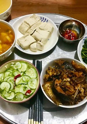 Hình của món Mâm cơm hằng ngày.