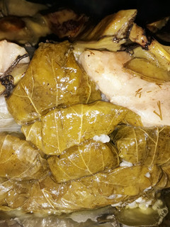 A picture of ورق عنب مع لحم غنم.