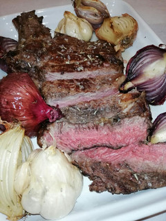 Una foto de Ternera asada (falda, entrecot) a baja temperatura