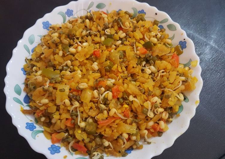 Recipe of Quick Healthy vegetable sprouts poha