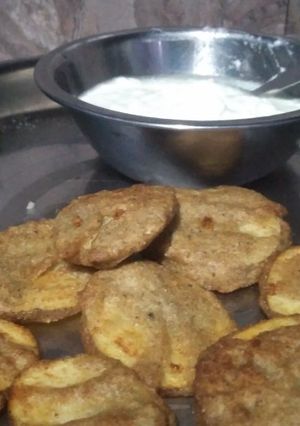 कुट्टू की आलू की पकौड़ी (kuttu ki aloo ki pakodi recipe in Hindi) रेसिपी मुख्य फोटो