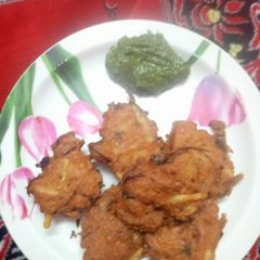 A picture of Potato onion pakoda.