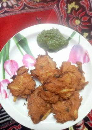 A picture of Potato onion pakoda.