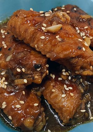 Hình của món Cánh gà kho coca.