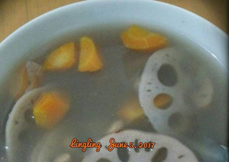 Langkah Mudah untuk Menyiapkan Sup Akar Teratai/Lotus Slow Cooker yang Bisa Manjain Lidah