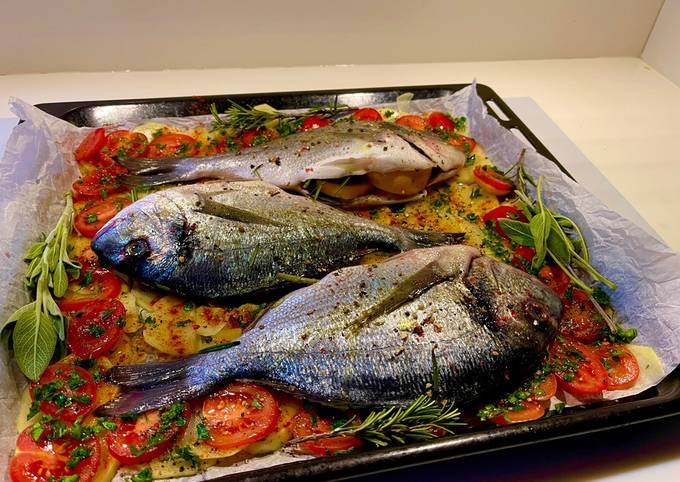 Ricetta Orata al pompelmo al forno con patate e pomodori di Giorgio C ...