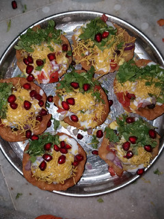 બાસ્કેટ ચાટ (Basket Chaat Recipe In Gujarati) રેસીપી મુખ્ય ફોટો