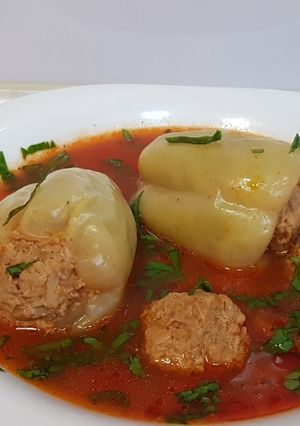 O poză a rețetei Ciorbă de ardei umpluți.