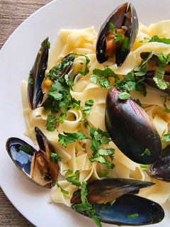 Una foto de Fettuccini con choritos