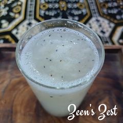 A picture of Sun Melon Juice with Basil Seeds.