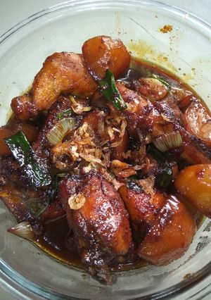 Foto resep Semur Ayam Kentang