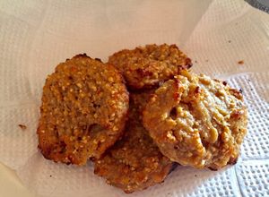 Una foto de Galletas de mantequilla de maní y pipoca de amaranto