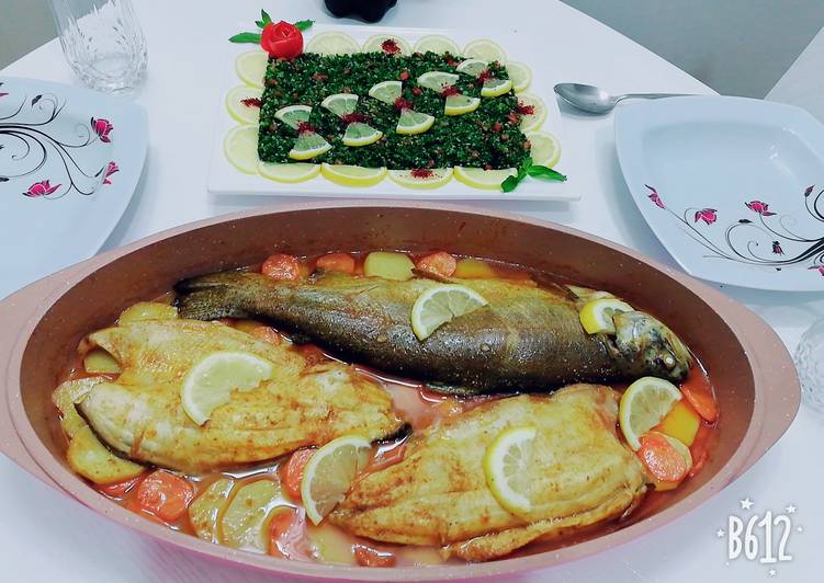 سمك بالفرن بطريقة ولا أشهى