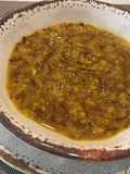 Lentejas rojas guisadas con cabellitos tostados