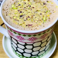 A picture of Kashmiri chai / onion tea / pink tea.