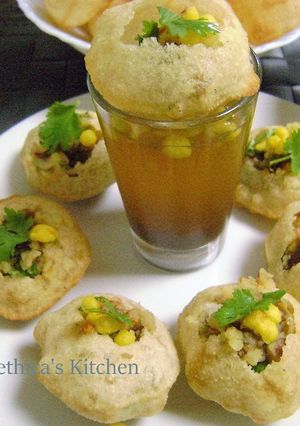 A picture of Pani Puri.