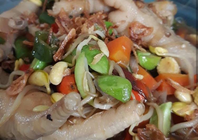 Langkah Mudah untuk Menyiapkan Asem-asem ceker pelangi Anti Gagal