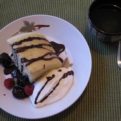 A picture of Vanilla Chiffon Cake.