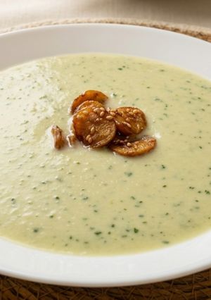 Una foto de Crema fría de Pepino y Yogur de Coco