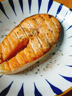 氣炸鍋鮭魚 的食譜成品照片