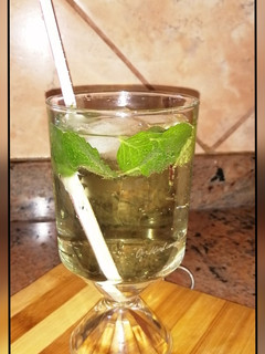A picture of Lime 'and Sprite cooler.