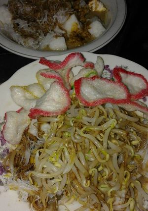 Foto resep Ketoprak Simple dan lontong buatan sendiri