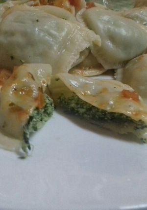 Una foto de Sorrentinos de ricota y espinacas