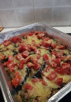 Φωτογραφία της συνταγής Μελιτζάνες με τυρί, ντομάτα και βασιλικό