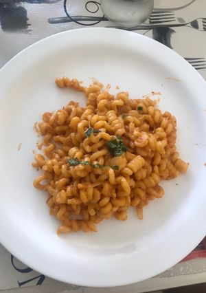 Una foto de Fideos con salsa rosa