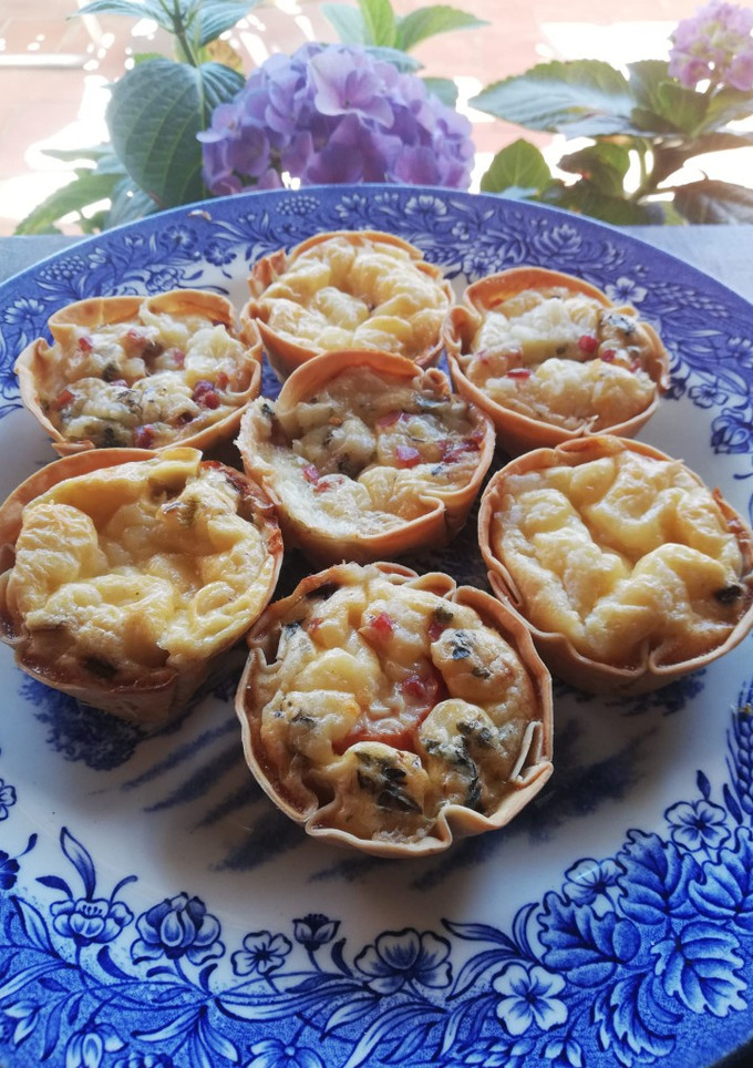 Una foto de Tartaletas saladas variadas