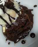 Chocolate brownie with ice cream