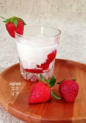 Foto resep Korean Milk Strawberry 🍓